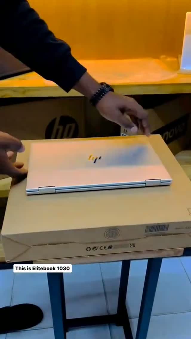 HP EliteBook 1040
